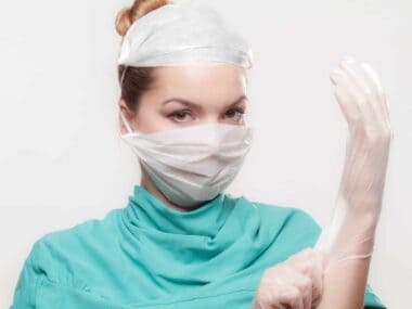 Какво трябва да знаем при първо посещение при естетичен дерматолог?