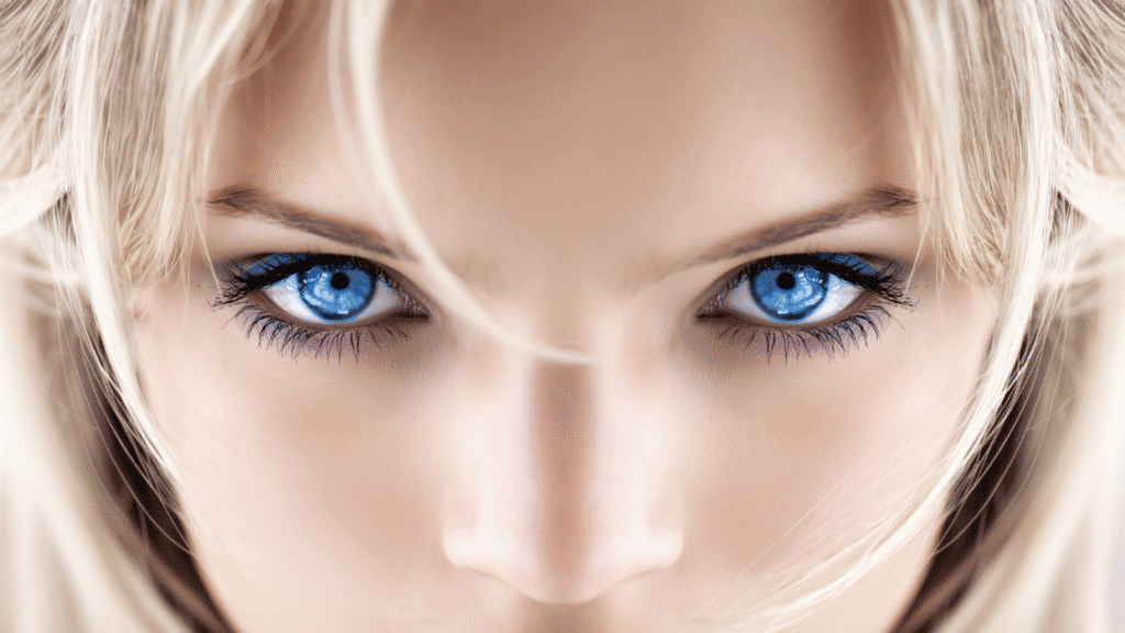 7 лесни стъпки за ежедневна грижа за очите – от хранене и хидратация до защита от синя светлина и редовни прегледи, за да запазите зрението си ясно и здраво.