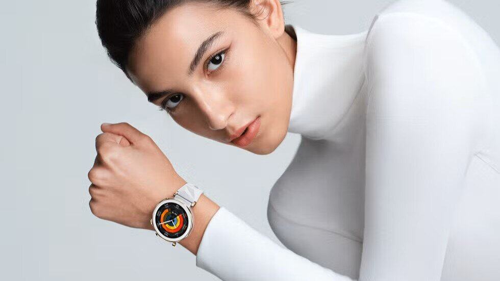 Анкета на Huawei показва: българите искат да живеят по-здравословно, но 44% правят под 10 000 крачки дневно. Как технологиите помагат за промяна?